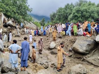 Pakistan'da sel ve heyelan: 219 can kaybı