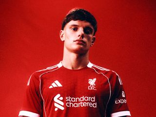 Liverpool, Giovanni Leoni'yi transfer etti
