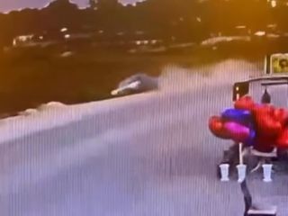 Adana'da virajı alamayan otomobil takla attı