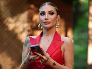 Evlilik hazırlığı yapıyordu! İrem Derici, her şeyi sildi