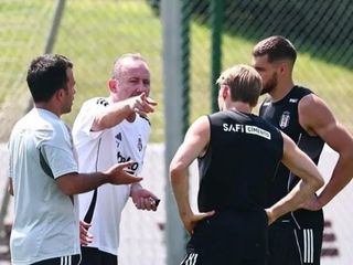 Beşiktaş'ta devre arasında iki veda kararı