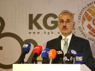 Abdulkadir Uraloğlu: Akdeniz'i yüksek hızlı tren ile tanıştırmayı hedefliyoruz