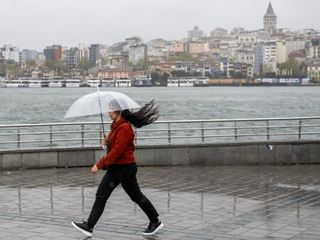 İstanbul ve çevresi için kuvvetli sağanak uyarısı: Meteoroloji gün verdi