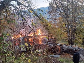 Karabük’te ahşap evde yangın: 5 kişi dumandan etkilendi