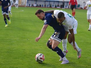 Erzurumspor FK ile Esenler Erokspor yenişemedi