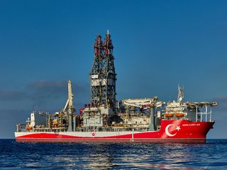 Abdülhamid Han sondaj gemisi Karadeniz'de 1 yılı geride bıraktı