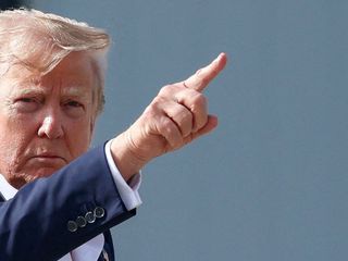 Trump'ın konuşmasının manipüle edilmesi skandalı: BBC yöneticileri istifa etti