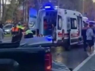 Sarıyer'de ehliyetsiz sürücü kırmızı ışıkta geçti: 2'si çocuk 3 yaralı