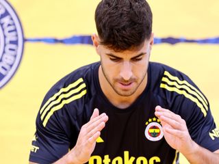 Fenerbahçe, Rizespor maçı öncesi salonda çalıştı