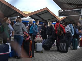 Almanya Başbakanı Merz'ten Ukraynalı gençlere: Ülkenizde kalarak hizmet edin