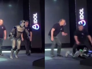 Rusya'da robot tanıtımı sırasında ilginç anlar yaşandı