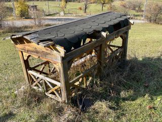 Artvin'de babası için yaptığı çardak görünümlü mezarın aynısından vasiyet etti