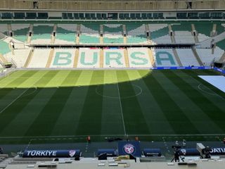 A Milli Futbol Takımı, 10. kez Bursa'da