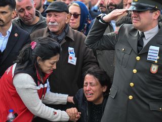 Türkiye, 20 vatan evladını gözyaşları içinde uğurladı