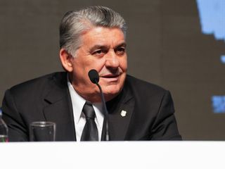 Serdal Adalı'dan transfer sözleri: Yüzde 90 başarılı olduğumuzu düşünüyorum