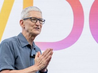 Apple CEO'su Tim Cook görevden ayrılıyor: Yerine kim geçecek