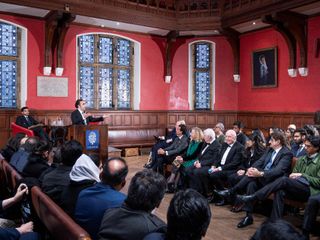 İngiltere'de Oxford Union, İsrail'i 'İran'dan daha büyük bölgesel tehdit' ilan etti