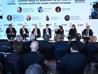 AB Komisyonu: Türkiye ekonomisi dirençli kalmaya devam edecek