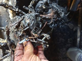 Aydın'da 18 yaşındaki genç kızın hayatını kaybettiği yangının sebebi bilgisayar kasası