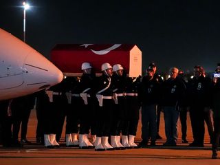 Hırvatistan'daki uçak kazasında şehit olan pilot Hasan Bahar'ın naaşı İstanbul'a getirildi
