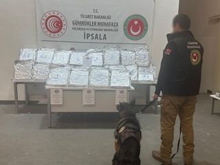 Ticaret Bakanlığı'ndan narkotik operasyonu: 1 ton 65 kilogram uyuşturucu ele geçirildi