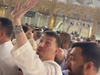 Mert Hakan Yandaş’ın umrede yaşadığı olay gündem oldu: Taraftarı böyle uyardı...