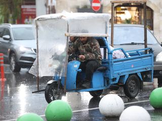 Kırklareli ve Tekirdağ'da etkili olan sağanak yaşamı olumsuz etkiledi