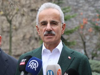 Ulaştırma ve Altyapı Bakanı Uraloğlu: Kaptan drone saldırısı ihbarında bulundu