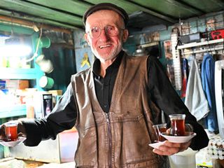 Trabzon yaylasında yarım asırlık bakkal