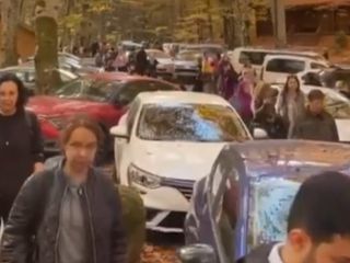 Yedigöller sonbaharda ziyaretçi akınına uğradı