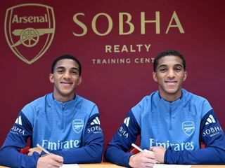 Arsenal, Ekvadorlu ikiz kardeşler Edwin ve Holger Quintero'yu transfer etti