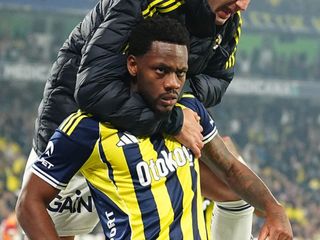 UEFA'dan Fenerbahçeli Jhon Duran'a ceza