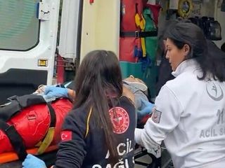 Aydın'da sürücü kamyonun altında kaldı