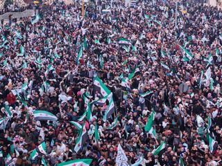 Suriye, Baas rejiminin devrilmesinin birinci yıl dönümünü kutluyor