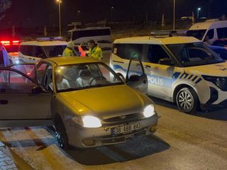 Kayseri'de görevli polise çarpıp kaçtılar: 4 gözaltı