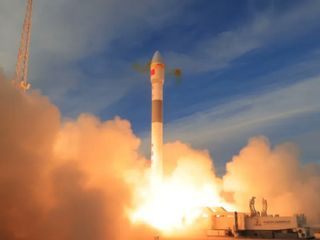 Çin, yüksek frekanslı veri alışverişi sağlayan 2 uyduyu fırlattı