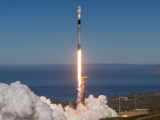 Fergani, dünya tarihinde bir ilke imza attı: Hibrit yörünge motoru uzayda ateşlendi