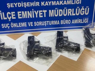 Konya'da şüpheli araçtan 4 ruhsatsız tabanca çıktı