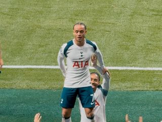 Tottenham, Brentford'u iki golle yıktı