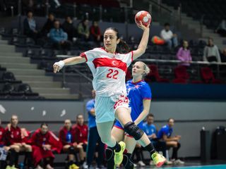 A Milli Kadın Hentbol Takımı, Slovakya'ya yenildi