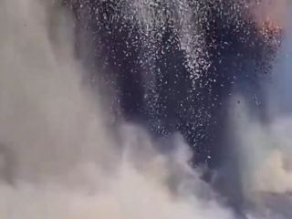 Hawaii'deki Kilauea Yanardağı yeniden lav püskürttü