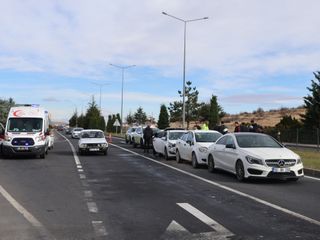 Nevşehir'de 4 otomobil birbirine girdi: 2 yaralı