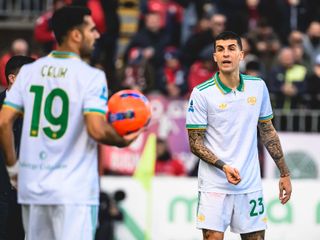 Zeki Çelik kırmızı kart gördü: Roma deplasmanda Cagliari'ye yenildi