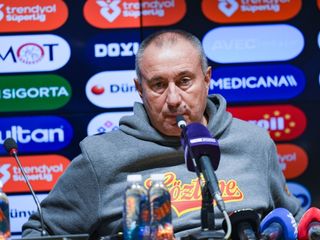 Stanimir Stoilov: Trabzonspor'a karşı hata yapmamanız gerekiyor