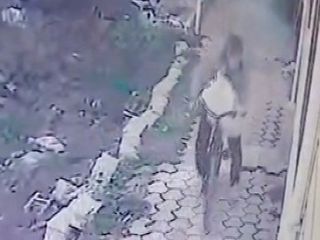 Hatay'da kameralara yakalanan bisiklet hırsızına nasihat etti: Bir an önce iş bul ve çalış