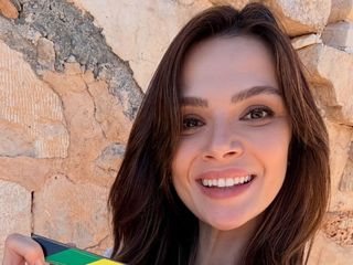 Sinem Ünsal ve Berk Cankat'tan yeni paylaşım! Asansörde poz verdiler