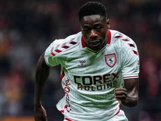 Anthony Musaba'nın kullandığı otomobil seyir halindeyken alev aldı