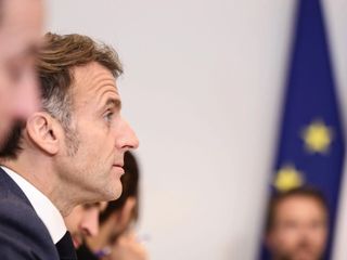 Macron: Avrupa endüstrisi 'ölüm kalım' anıyla karşı karşıya