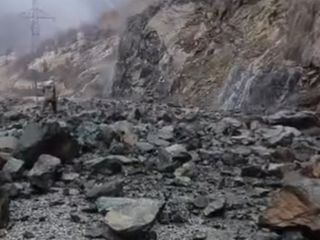 Hakkari'de sağanak, heyelana neden oldu