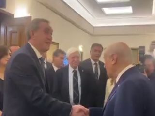 Meclis’te DEM Parti-Bahçeli selamlaşmasında çay teklifi